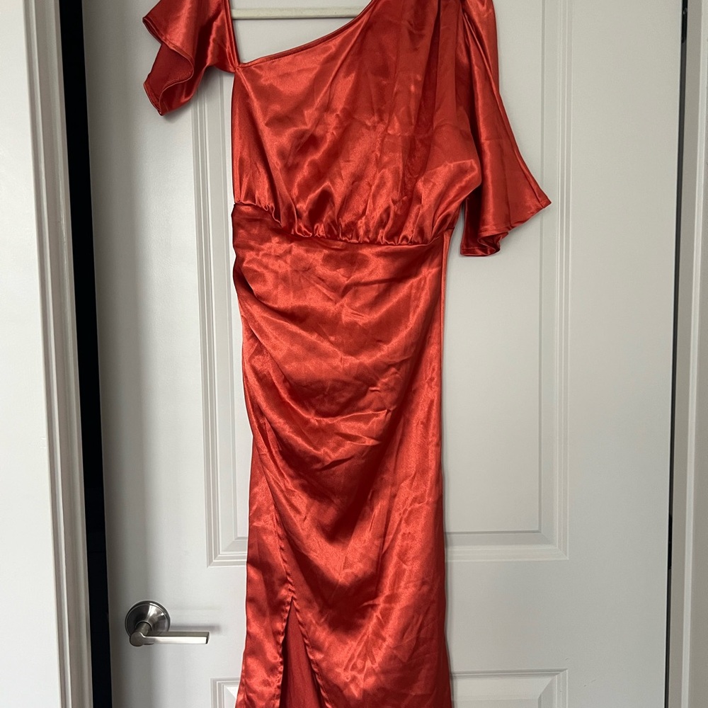 PrettyLittleThing Orange Asymmetrical Ruched Satin Midi Dress